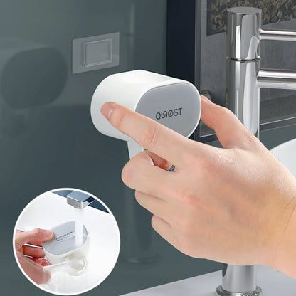 Distributeur automatique de dentifrice