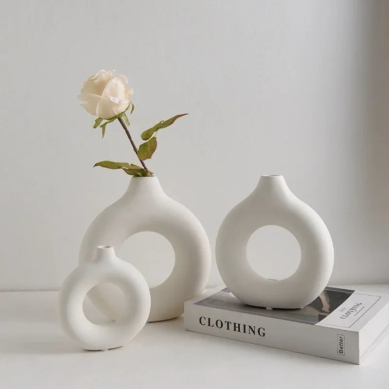 Vase en plastique en forme de donut