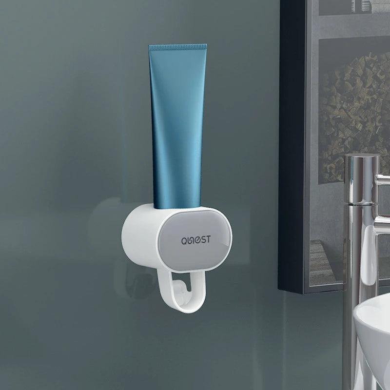 Distributeur automatique de dentifrice